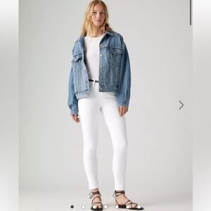 Levi’s White High Rise Skinny Jeans Size 29